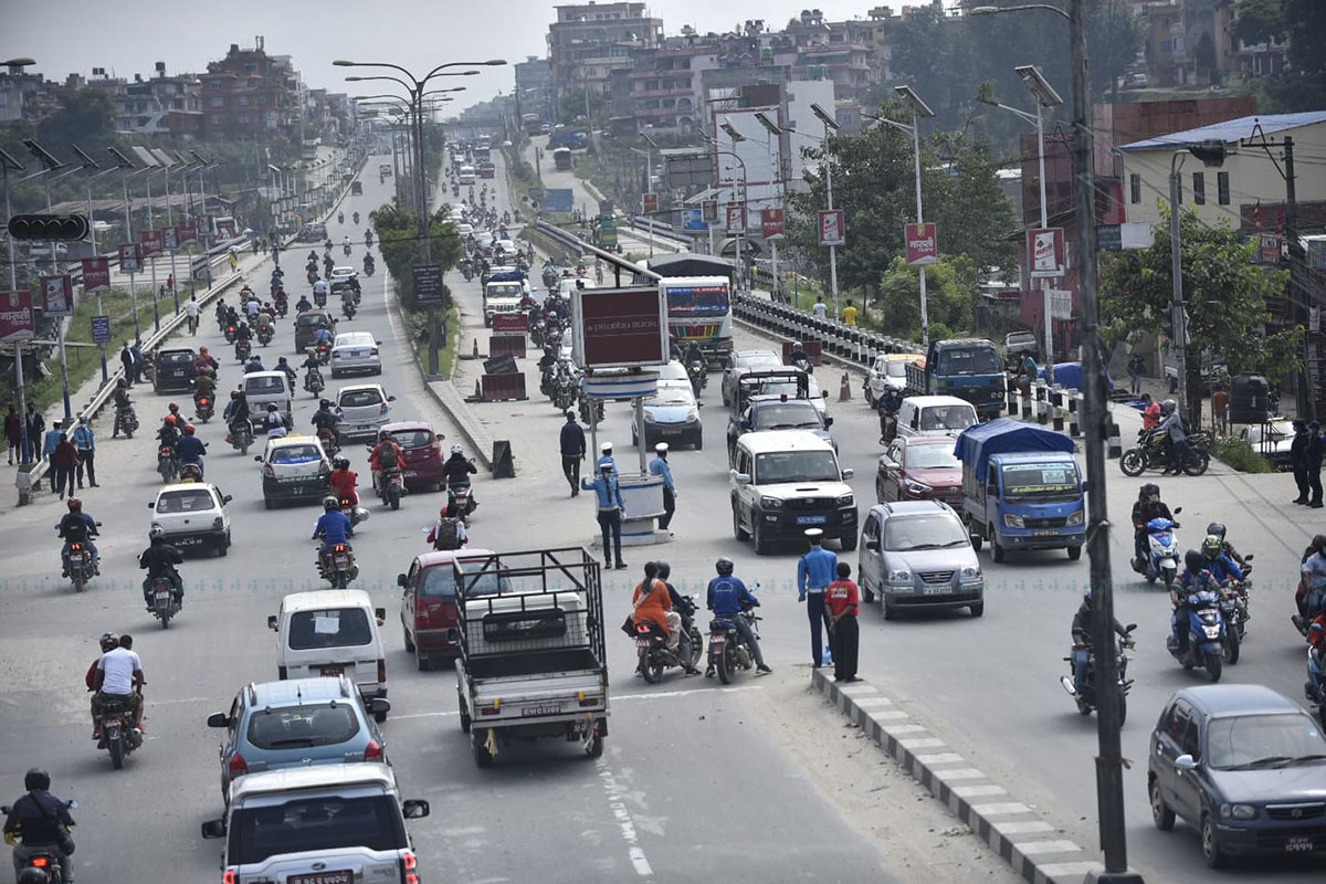 https://www.setopati.com/uploads/shares/2020/sujita/khukulo vehicle/vehicle khukulo (1).jpg